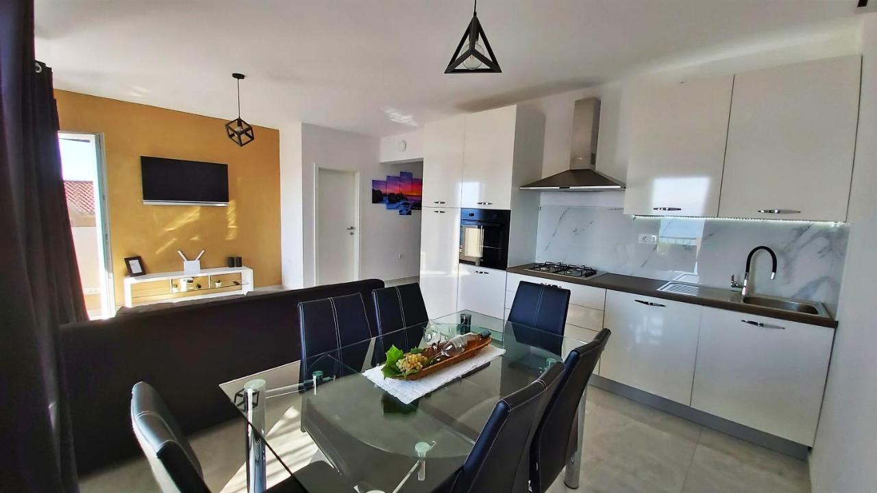Apartments Zorica Duće Eksteriør billede